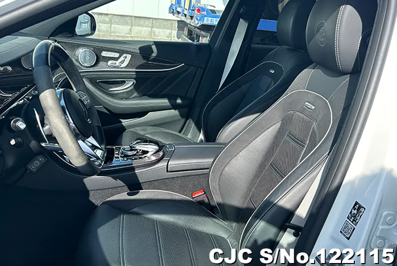 2019 Mercedes Benz / E Class Stock No. 122115