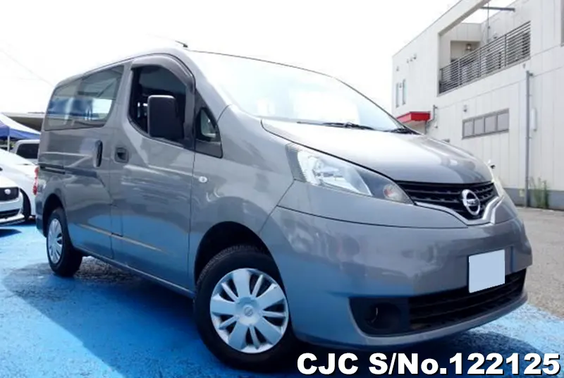 Nissan / NV200 2017