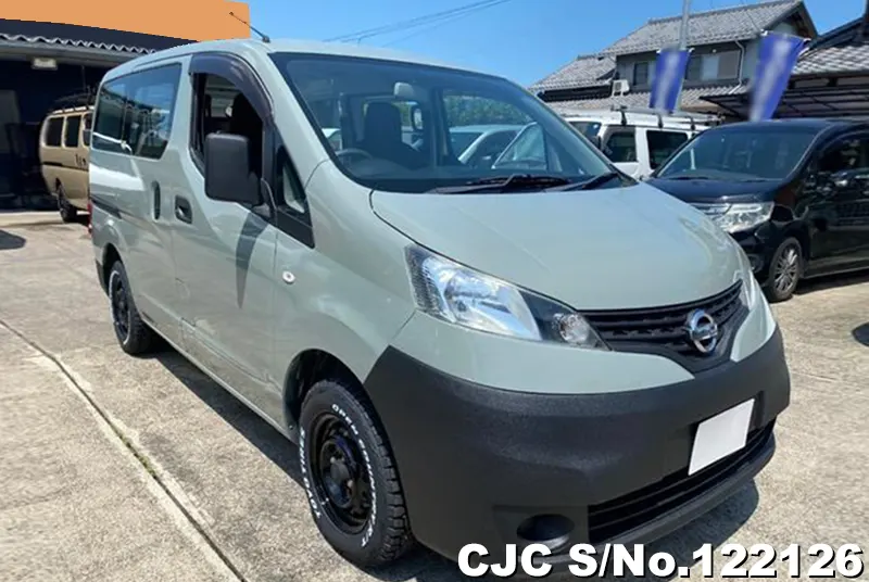 Nissan / NV200 2016