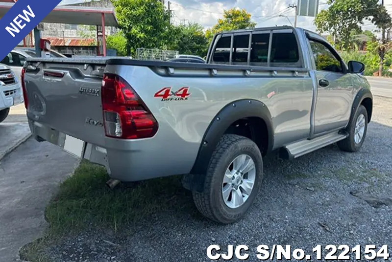 Toyota Hilux in Gray for Sale Image 2