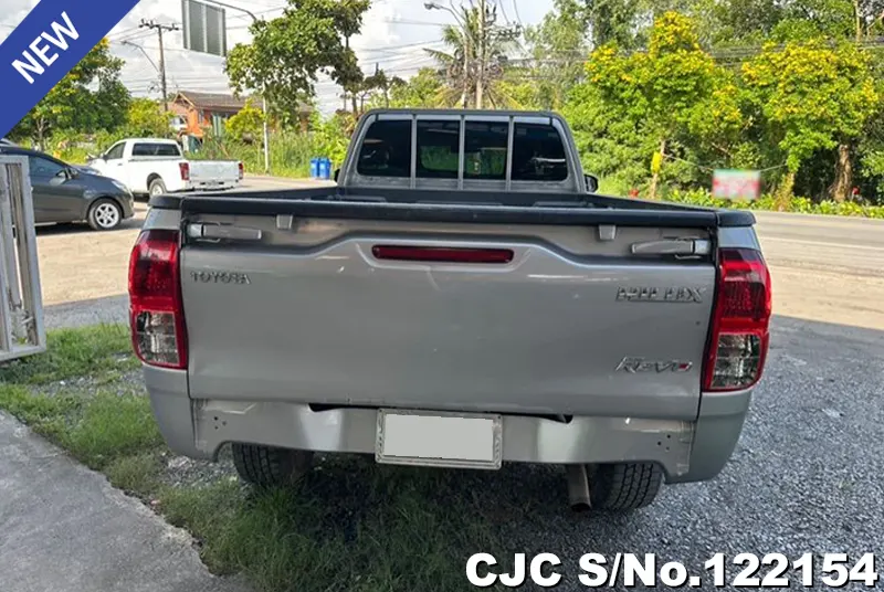 Toyota Hilux in Gray for Sale Image 5