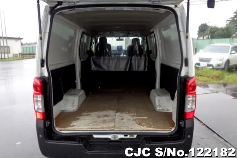 2018 Nissan / Caravan Stock No. 122182