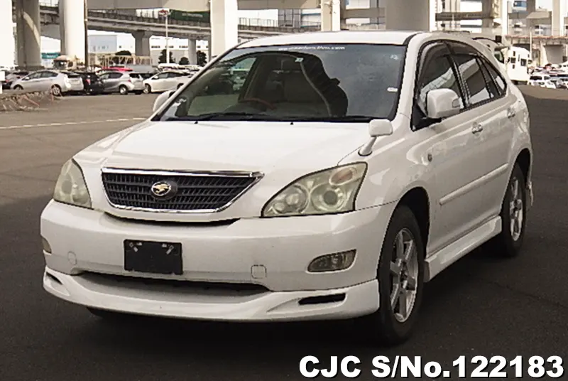 2005 Toyota / Harrier Stock No. 122183