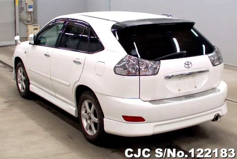 2005 Toyota / Harrier Stock No. 122183