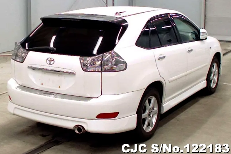 2005 Toyota / Harrier Stock No. 122183