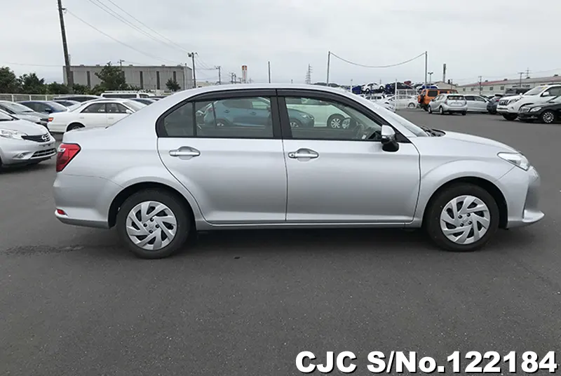 2018 Toyota / Corolla Axio Stock No. 122184