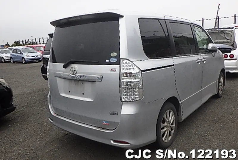 2011 Toyota / Noah Stock No. 122193