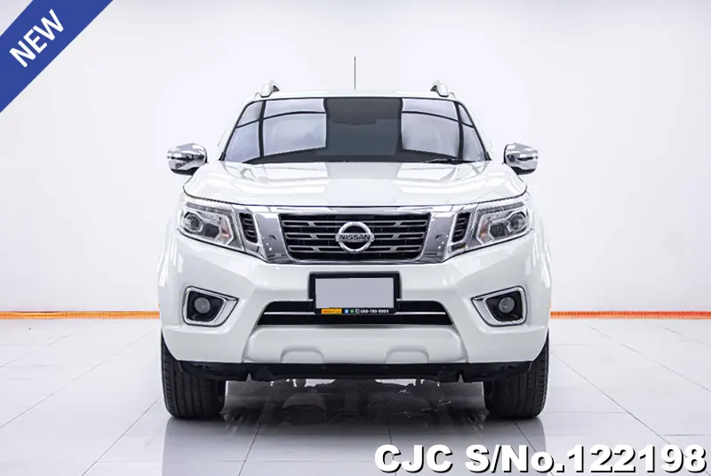 Nissan Navara in White for Sale Image 2