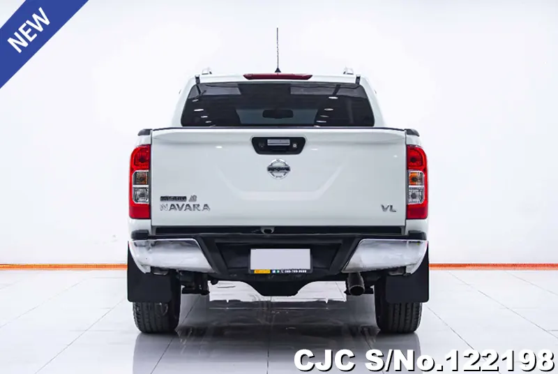 Nissan Navara in White for Sale Image 3