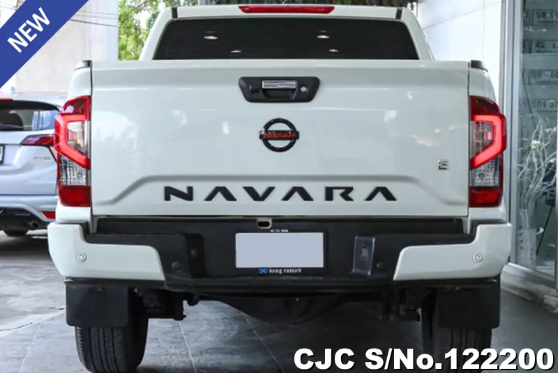 Nissan Navara in White for Sale Image 3