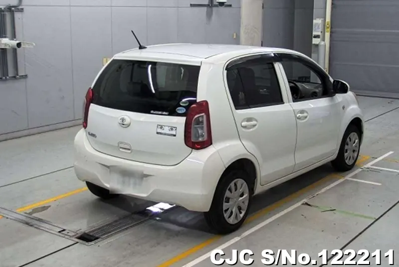 2015 Toyota / Passo Stock No. 122211