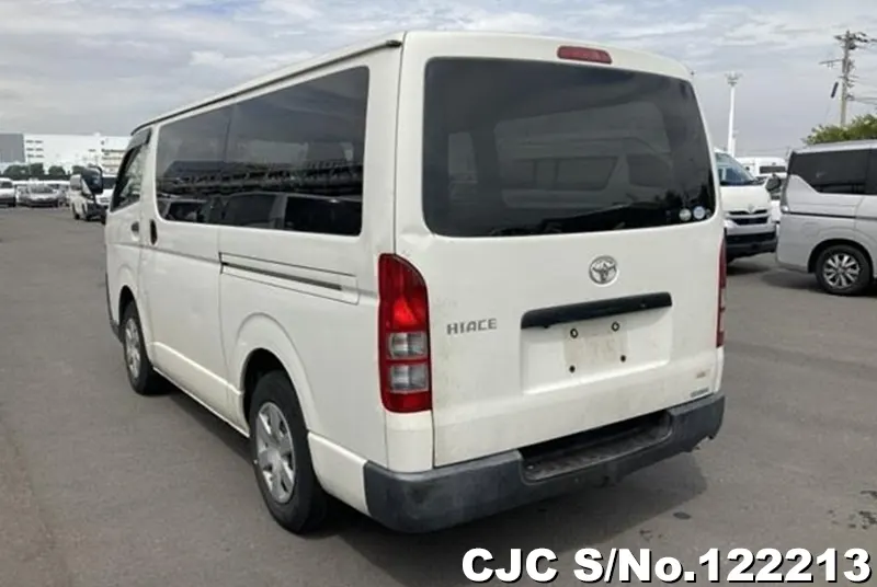 2015 Toyota / Hiace Stock No. 122213