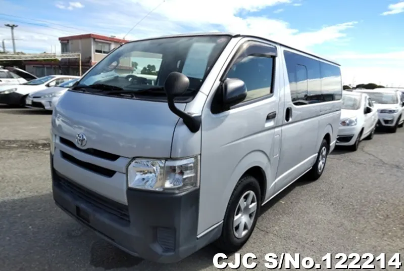 2015 Toyota / Hiace Stock No. 122214