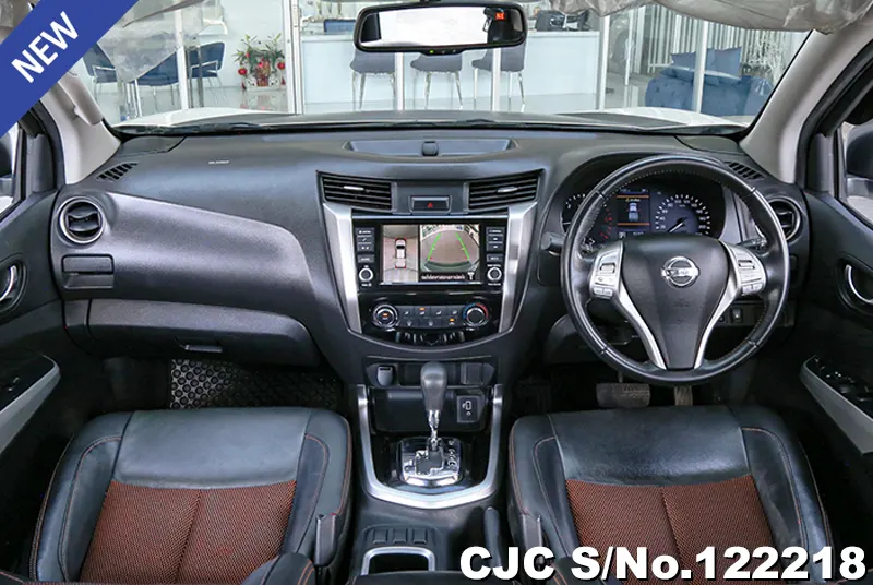 2020 Nissan / Navara Stock No. 122218