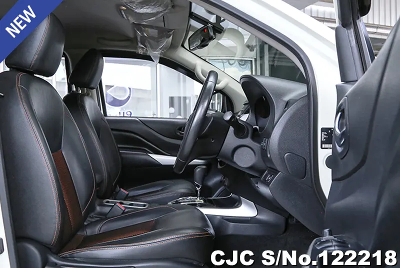 2020 Nissan / Navara Stock No. 122218