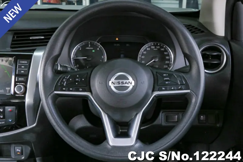 2021 Nissan / Navara Stock No. 122244