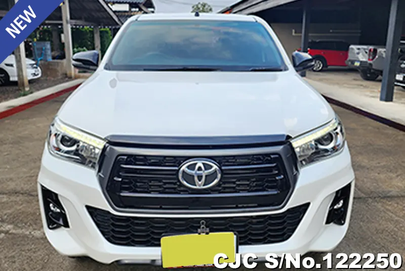 2018 Toyota / Hilux / Revo Rocco Stock No. 122250