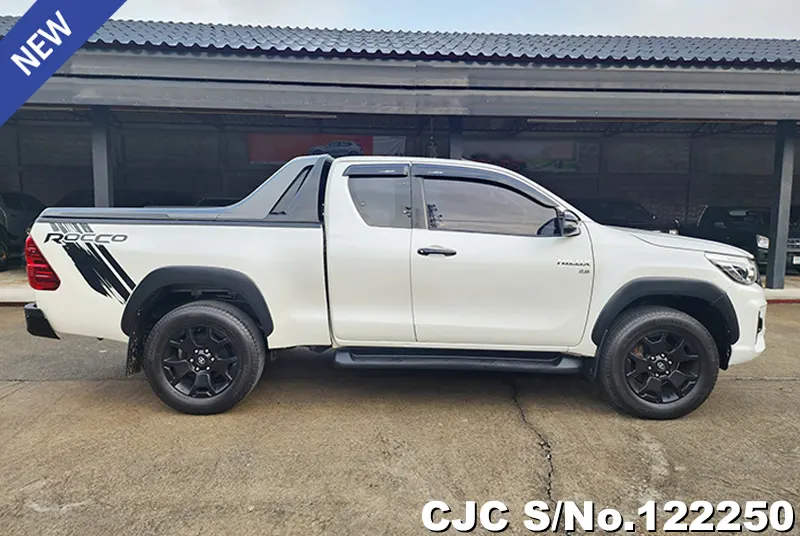 2018 Toyota / Hilux / Revo Rocco Stock No. 122250