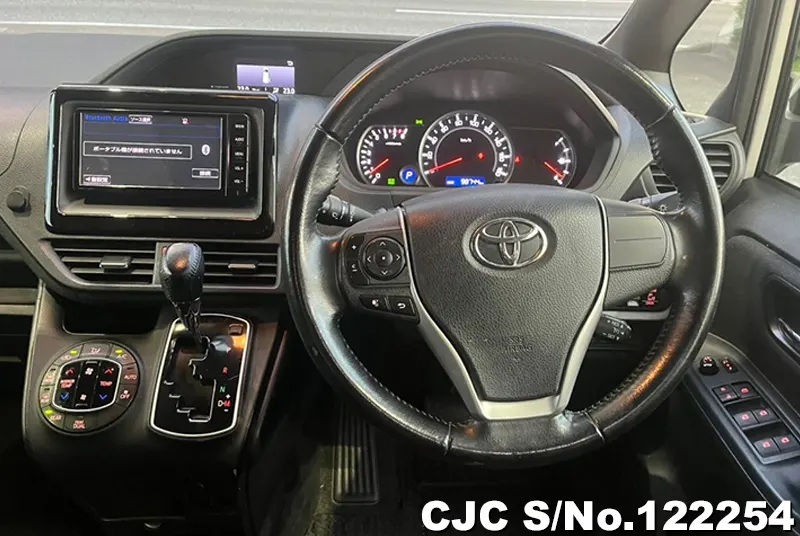 2015 Toyota / Voxy Stock No. 122254