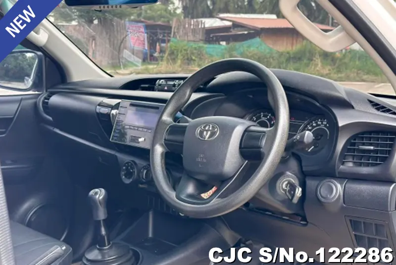 2019 Toyota / Hilux / Revo Stock No. 122286