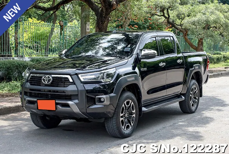 2023 Toyota / Hilux / Revo Stock No. 122287