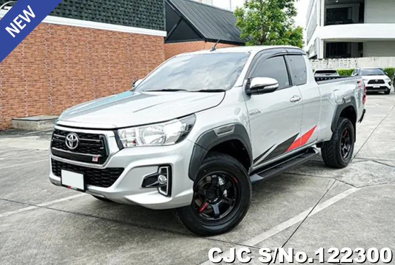 2015 Toyota / Hilux / Revo Stock No. 122300