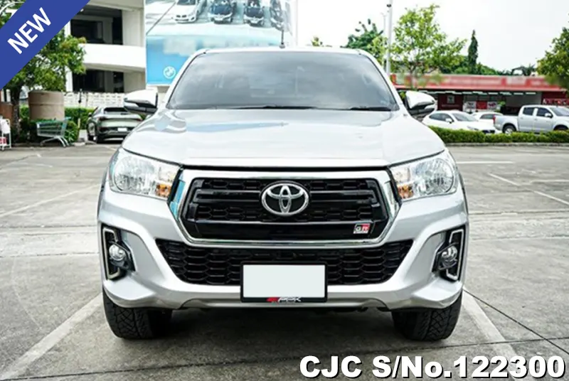 2015 Toyota / Hilux / Revo Stock No. 122300