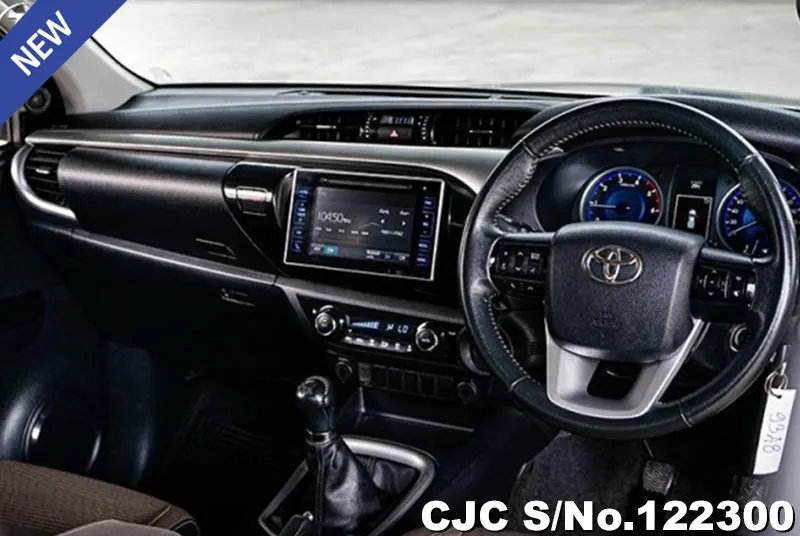 2015 Toyota / Hilux / Revo Stock No. 122300