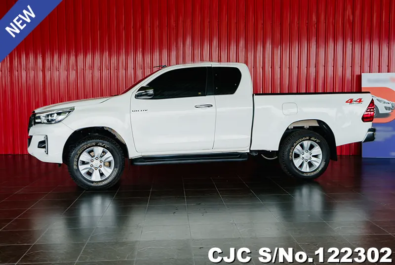 2019 Toyota / Hilux / Revo Stock No. 122302