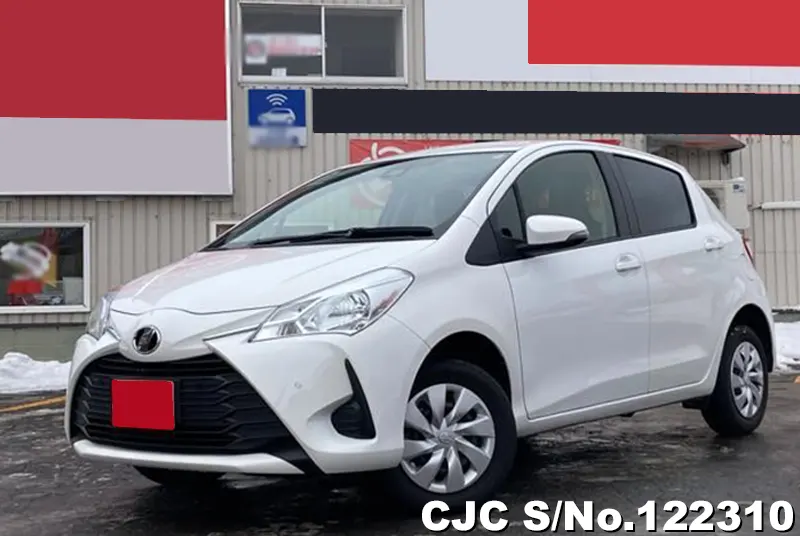 2018 Toyota / Vitz Stock No. 122310