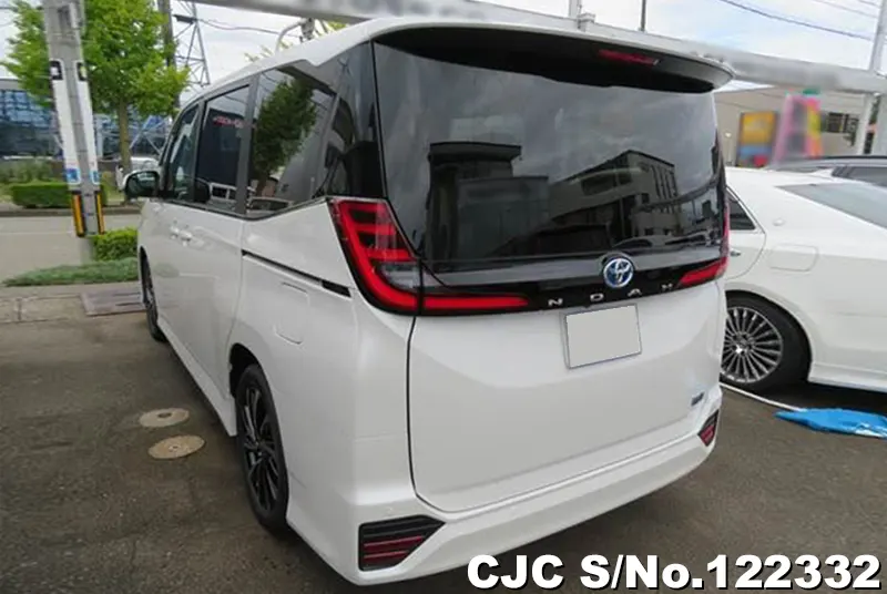 2024 Toyota / Noah Stock No. 122332