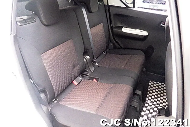 2016 Suzuki / Ignis Stock No. 122341