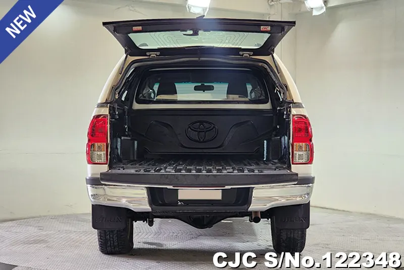 2020 Toyota / Hilux / Revo Stock No. 122348