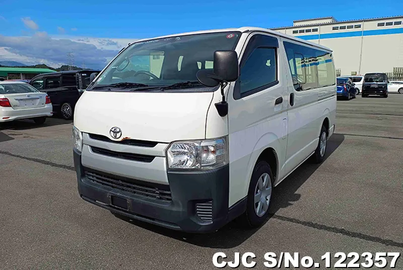 2016 Toyota / Hiace Stock No. 122357