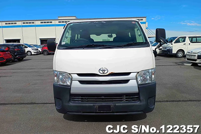 2016 Toyota / Hiace Stock No. 122357