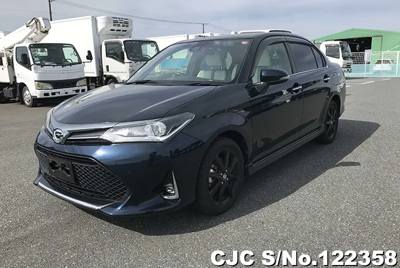 2017 Toyota / Corolla Axio Stock No. 122358