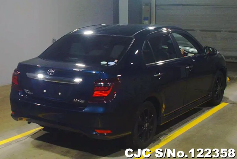 2017 Toyota / Corolla Axio Stock No. 122358