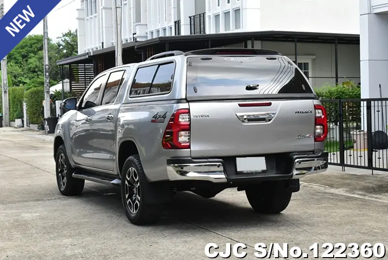 Toyota Hilux in Silver for Sale Image 1