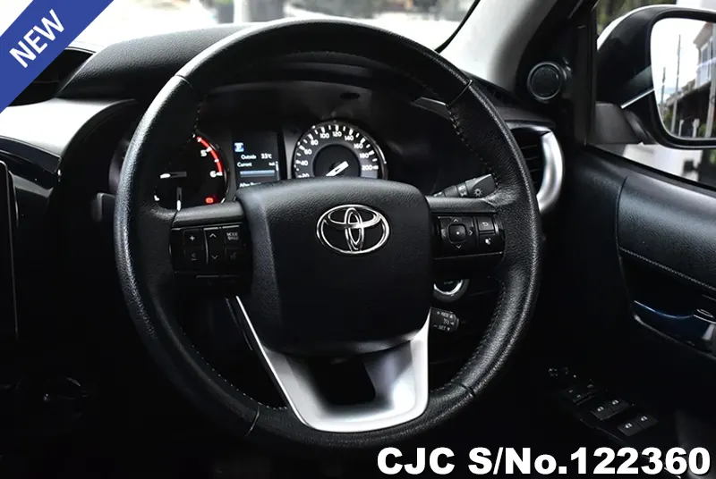 2021 Toyota / Hilux / Revo Stock No. 122360