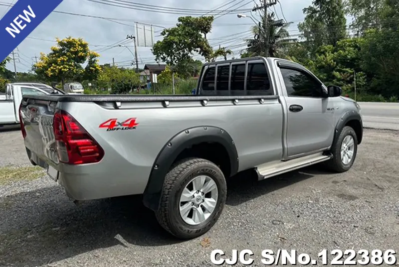 2015 Toyota / Hilux / Revo Stock No. 122386