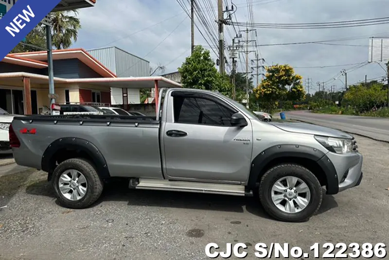 2015 Toyota / Hilux / Revo Stock No. 122386