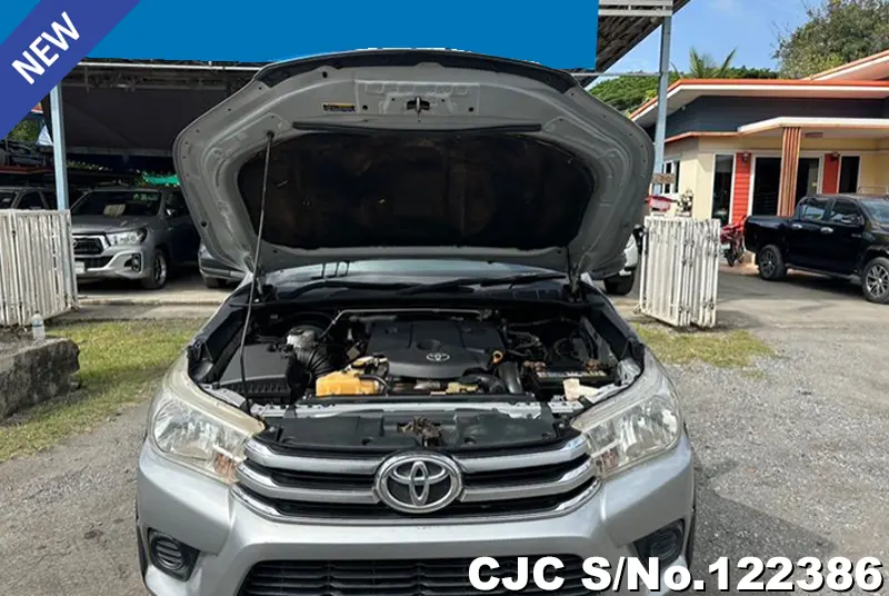 2015 Toyota / Hilux / Revo Stock No. 122386