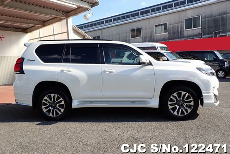 2023 Toyota / Land Cruiser Prado Stock No. 122471