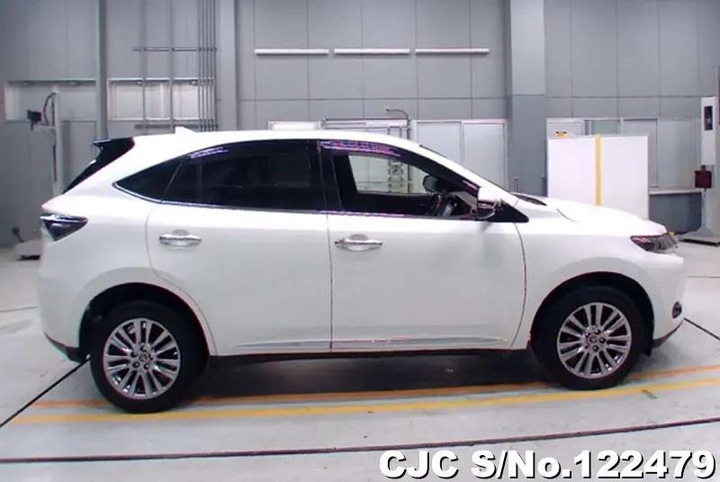 2015 Toyota / Harrier Stock No. 122479