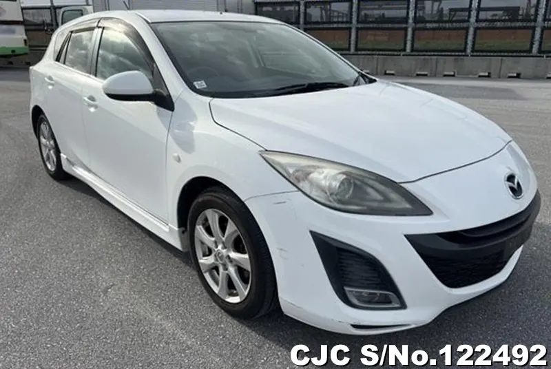 2011 Mazda / Axela Stock No. 122492