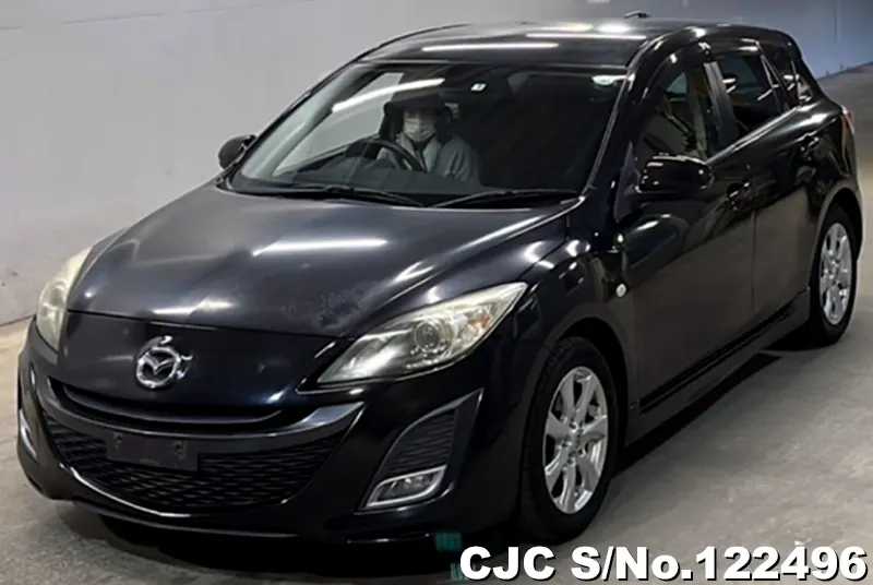 2011 Mazda / Axela Stock No. 122496