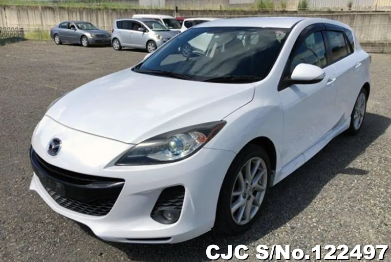 2012 Mazda / Axela Stock No. 122497