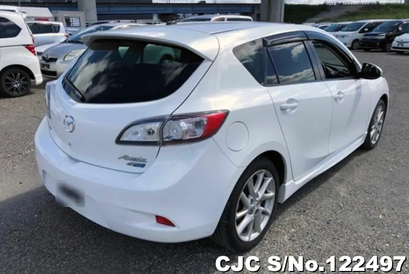 2012 Mazda / Axela Stock No. 122497