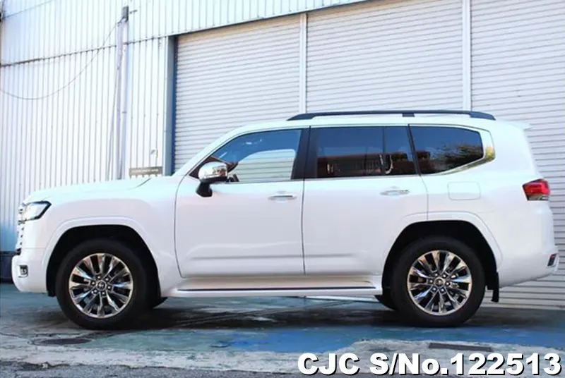 2021 Toyota / Land Cruiser Stock No. 122513