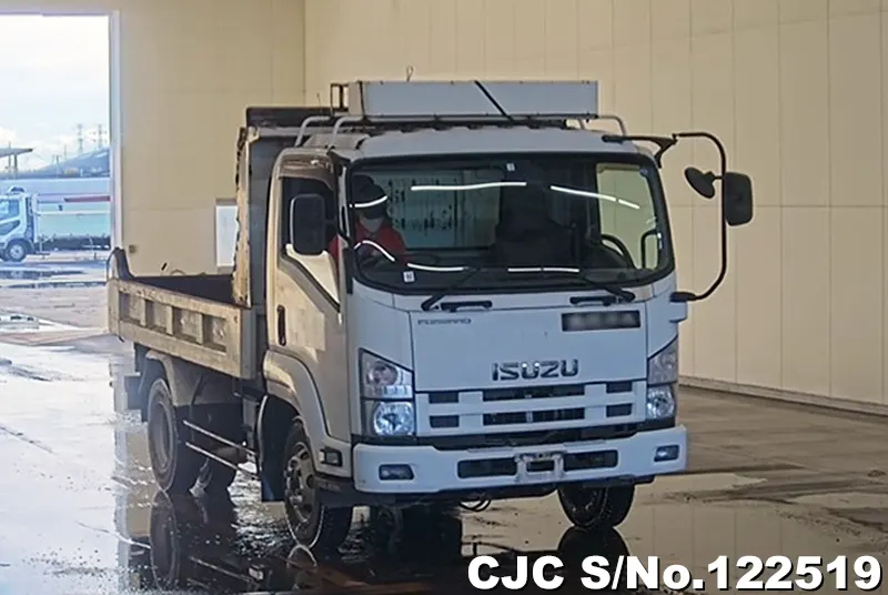 Isuzu / Forward 2011